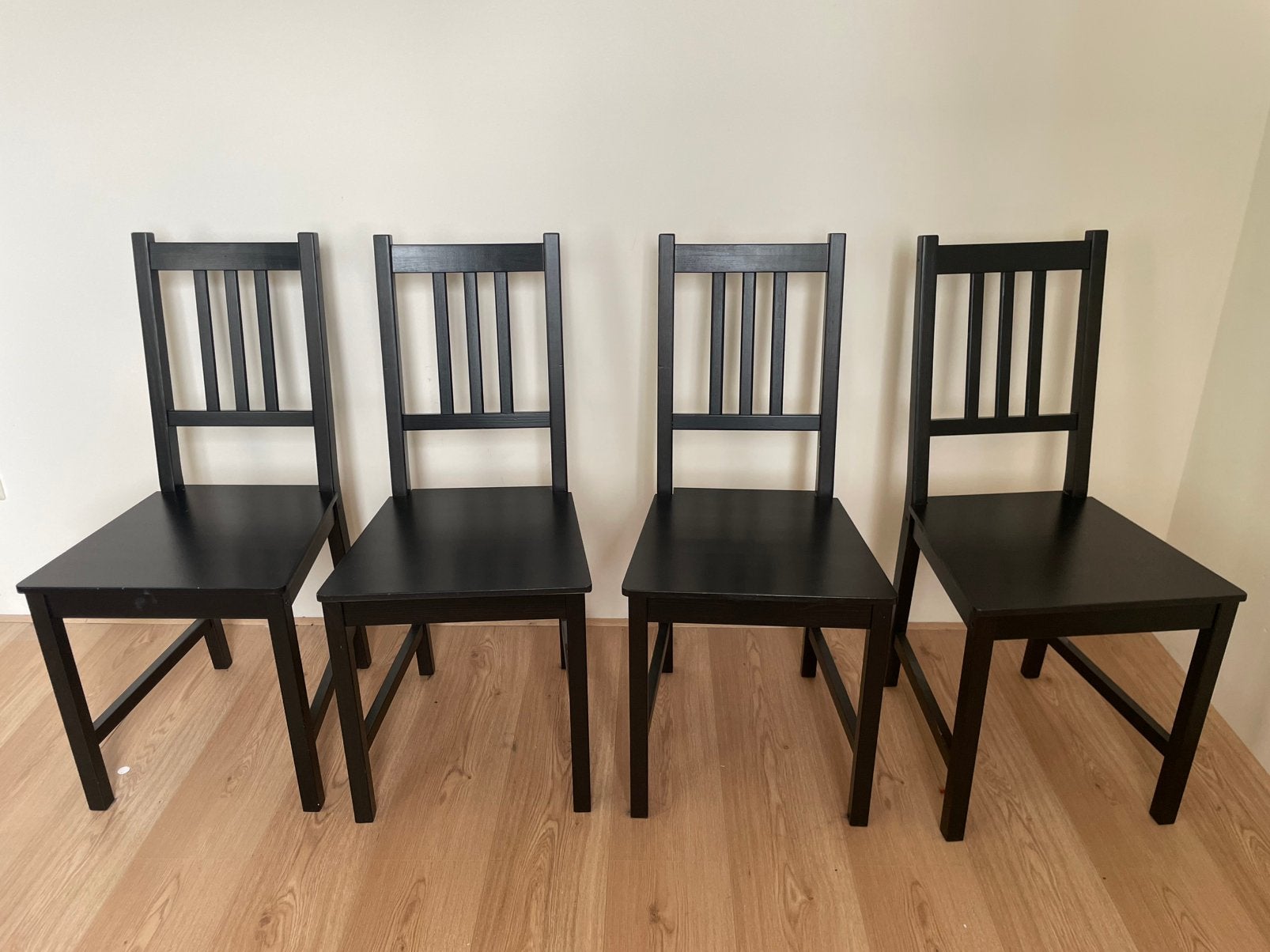 4 IKEA STEFAN eetkamerstoel - 4 chairs, Huis en Inrichting, Stoelen, Ophalen, Gebruikt, Zwart, Vier