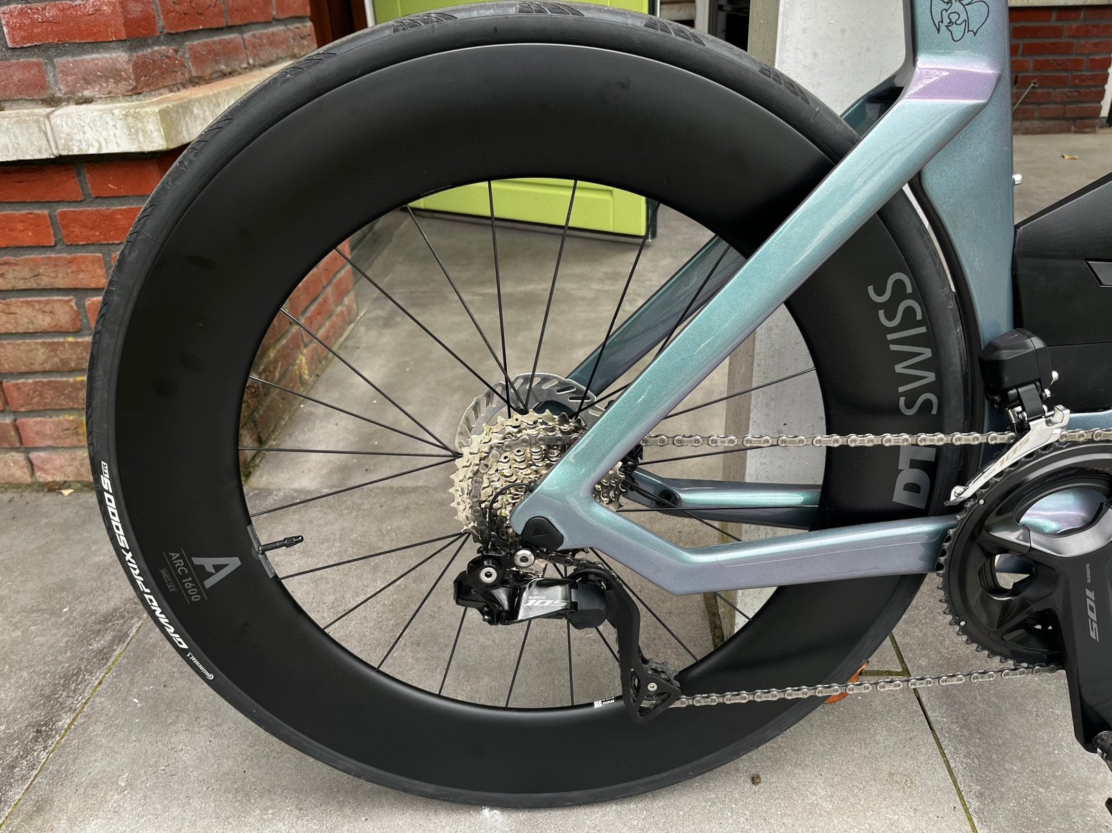 DT Swiss ARC 1600 Carbon wielset, 28 inch, Carbon, Nieuw, Meer dan 20 versnellingen