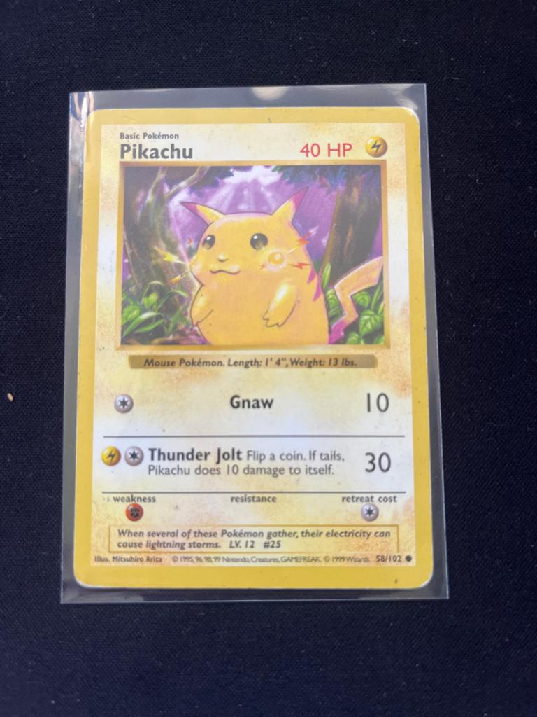 Pikachu Base Set 58/102 Pokémon Kaart, Hobby en Vrije tijd, Verzamelkaartspellen | Pokémon, Ophalen of Verzenden, Gebruikt, Losse kaart