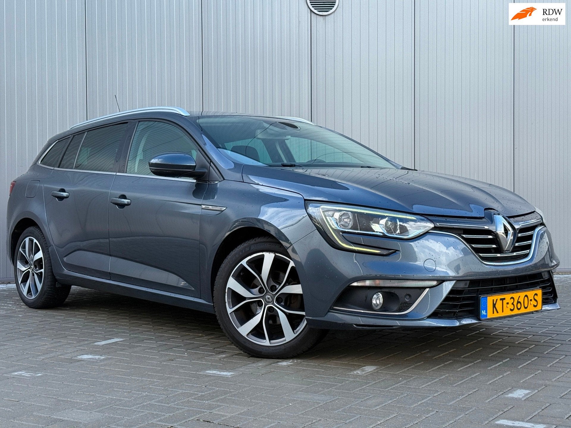 Renault Mégane Estate 1.2 TCe Bose NWE APK, Voorwielaandrijving, Parkeersensor, Gebruikt, 4 cilinders