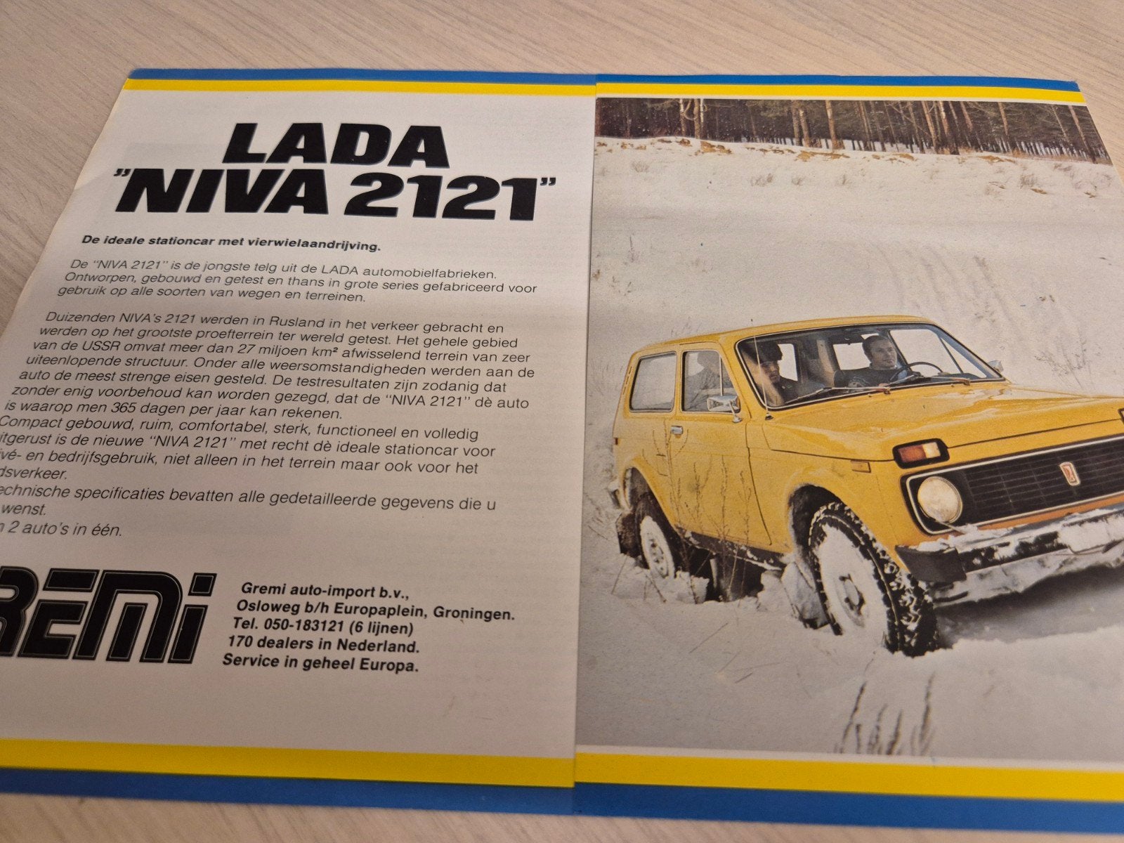 Nederlands Lada Niva jeep folder izgst mooie foto's, Ophalen of Verzenden, Zo goed als nieuw, Overige merken