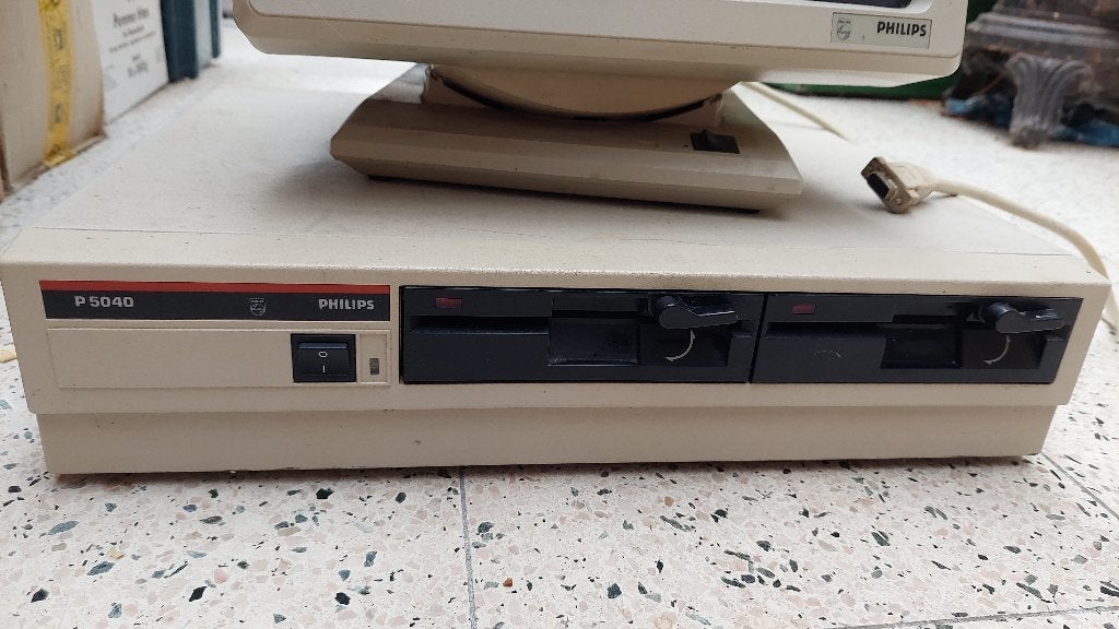 Philips P5040 tekstverwerker met scherm, Computers en Software, Vintage Computers, Ophalen of Verzenden, Philips