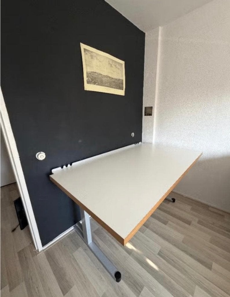Royaal wit bureau 168X94cm - in hoogte verstelbaar, Ophalen, Overige typen, 94 cm, In hoogte verstelbaar