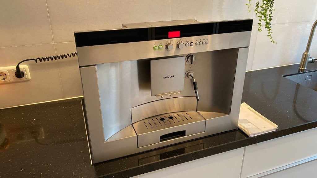 Siemens, Bosch, Neff, Miele. Inbouw Koffiemachine.s, Witgoed en Apparatuur, Koffiezetapparaten, Ophalen, Gemalen koffie, 10 kopjes of meer