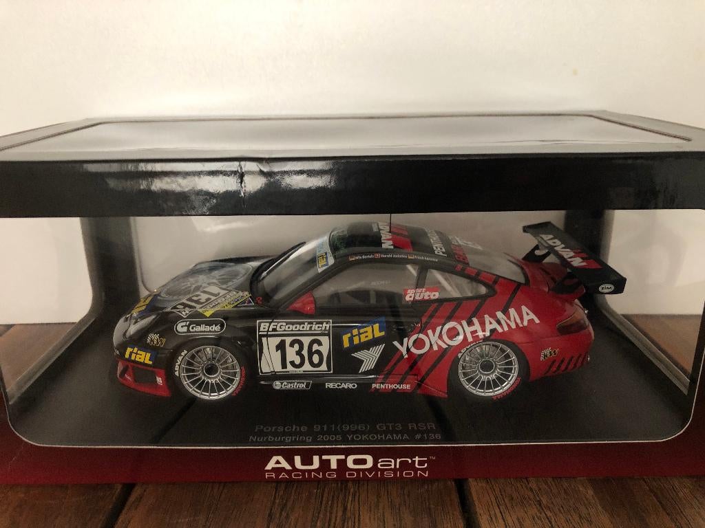 Autoart Porsche 996 GT3 RSR #136 Yokohama Nürburgring 2005, Ophalen of Verzenden, Zo goed als nieuw, Auto, Autoart