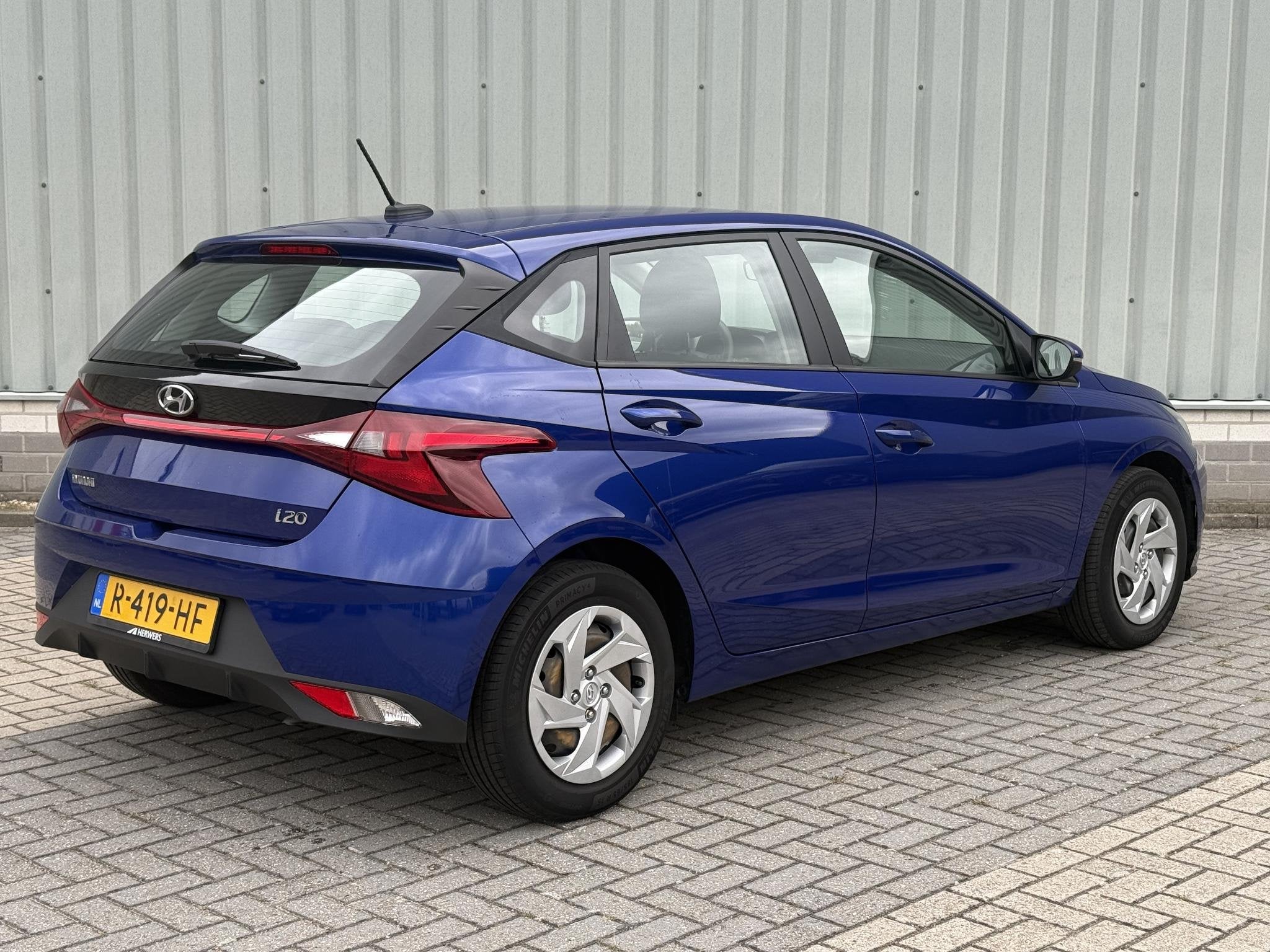 Hyundai i20 1.2 MPI i-Motion / Cruise Control / Airco /, Voorwielaandrijving, Euro 6, 4 cilinders, Blauw