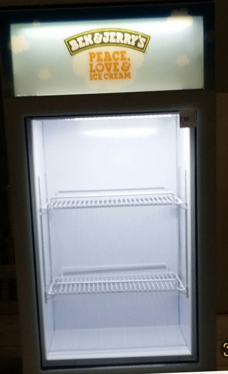 vriezer van ben Jerry is heel weinig gebruikt zo goed als ni, Ophalen of Verzenden, Zo goed als nieuw