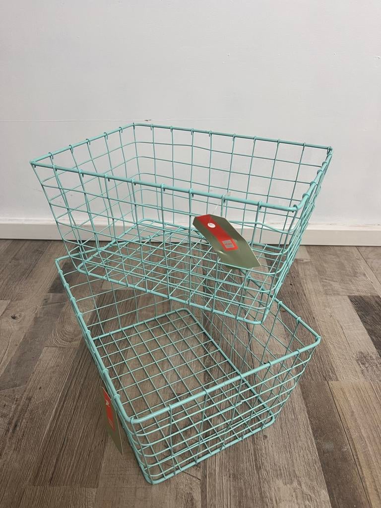 NIEUW: 2 HEMA metalen mandjes - groen - 30x22 cm, Ophalen, Overige materialen, Mand, Zo goed als nieuw
