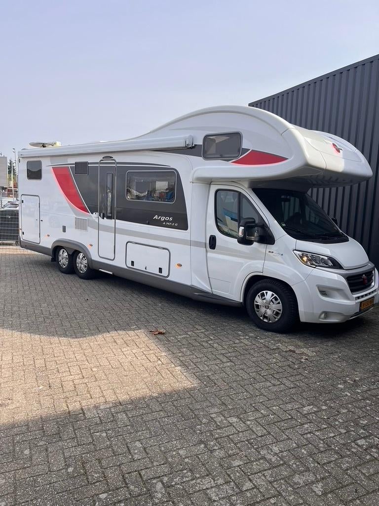 camper Burstner 747 -2 argos 6 pers  dubbelasser xxl garage, Caravans en Kamperen, Campers, Automaat, Alkoof, Ringverwarming, Fiat
