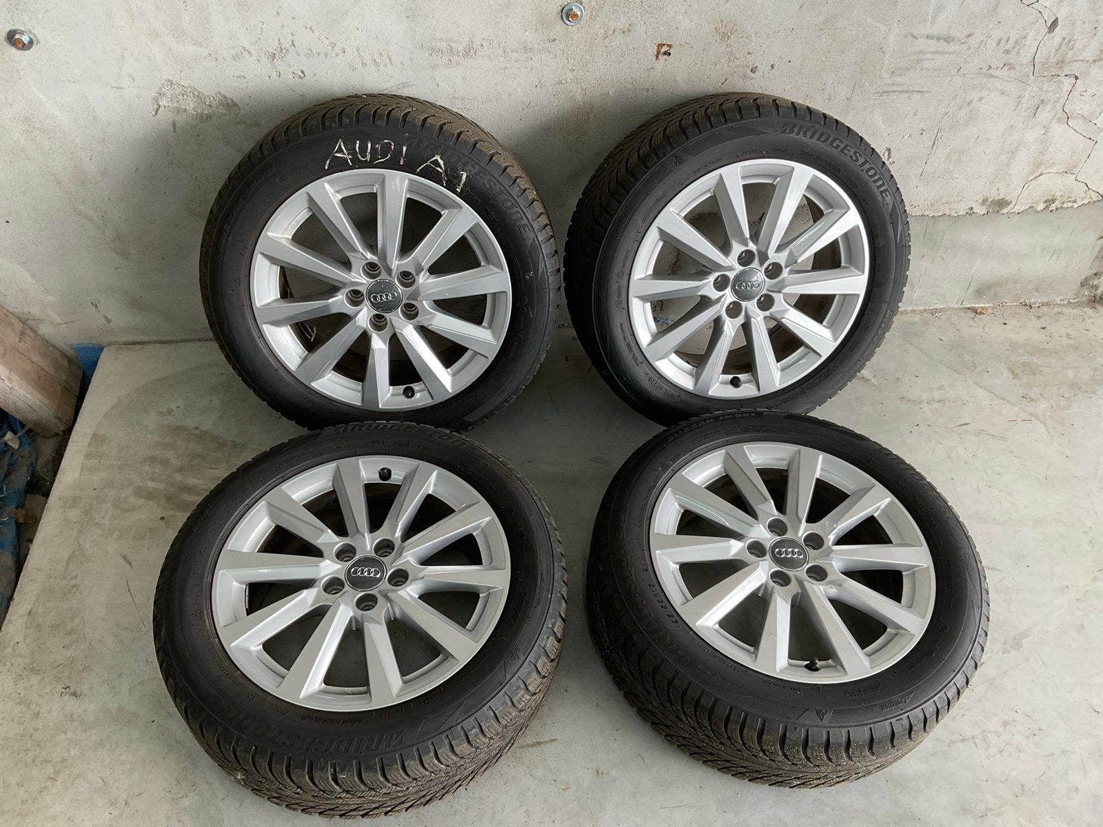 Audi A1 velgen met winterbanden 195/55 R16, Gebruikt, 16 inch, Banden en Velgen, Personenwagen