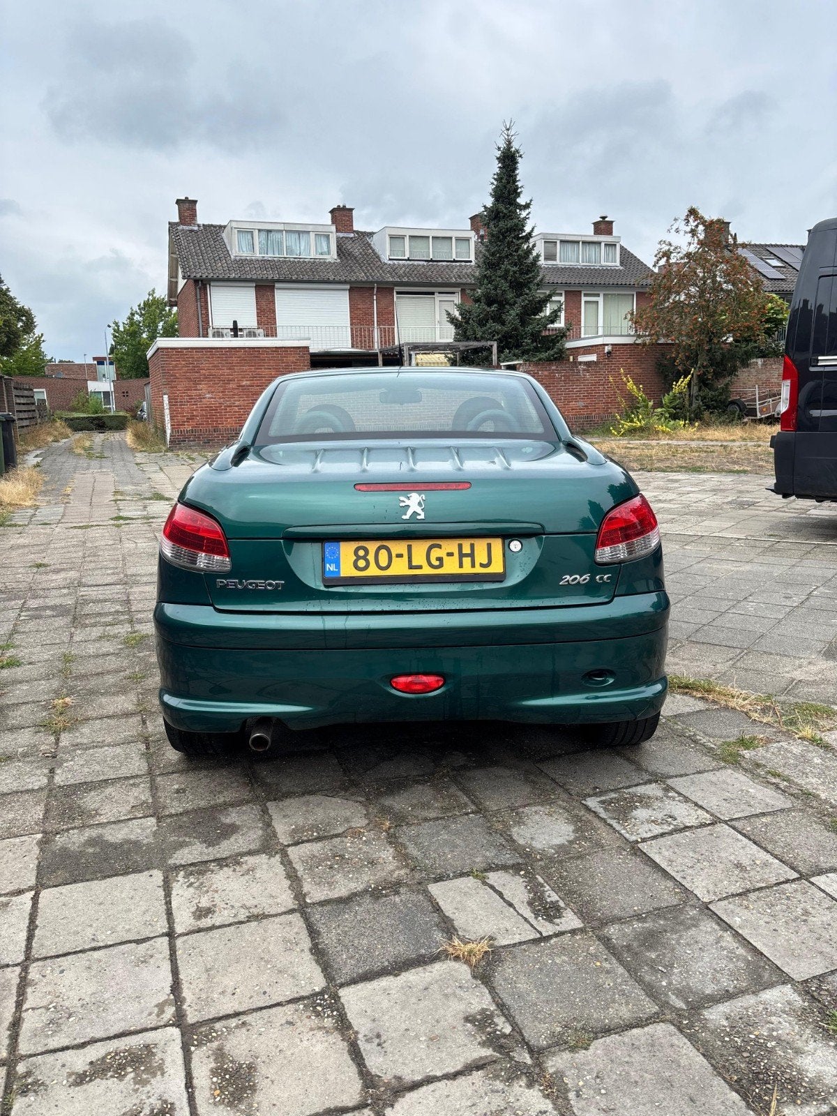 Peugeot 206 1.6 16V CC 2003 Groen, Auto's, Voorwielaandrijving, 4 cilinders, Cabriolet, 4 stoelen