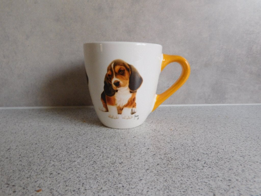 Mok 9x8 cm. Puppy Basset Francien van Westering, Overige merken, Zo goed als nieuw, Overige stijlen, Aardewerk