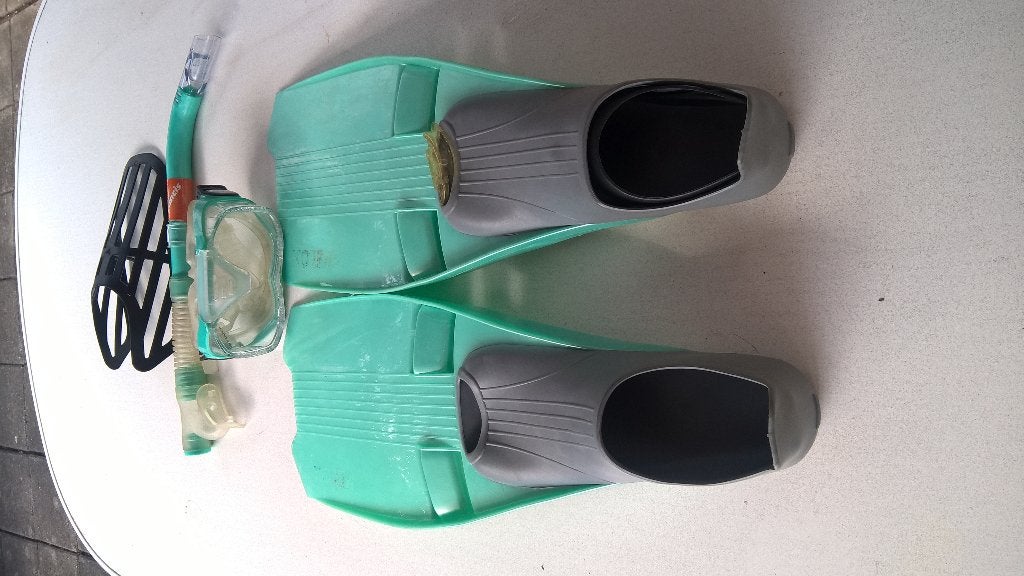 TE koop aangeboden mooi snorkel set gepast bod., Ophalen of Verzenden, Zo goed als nieuw, Duikbril of Snorkel
