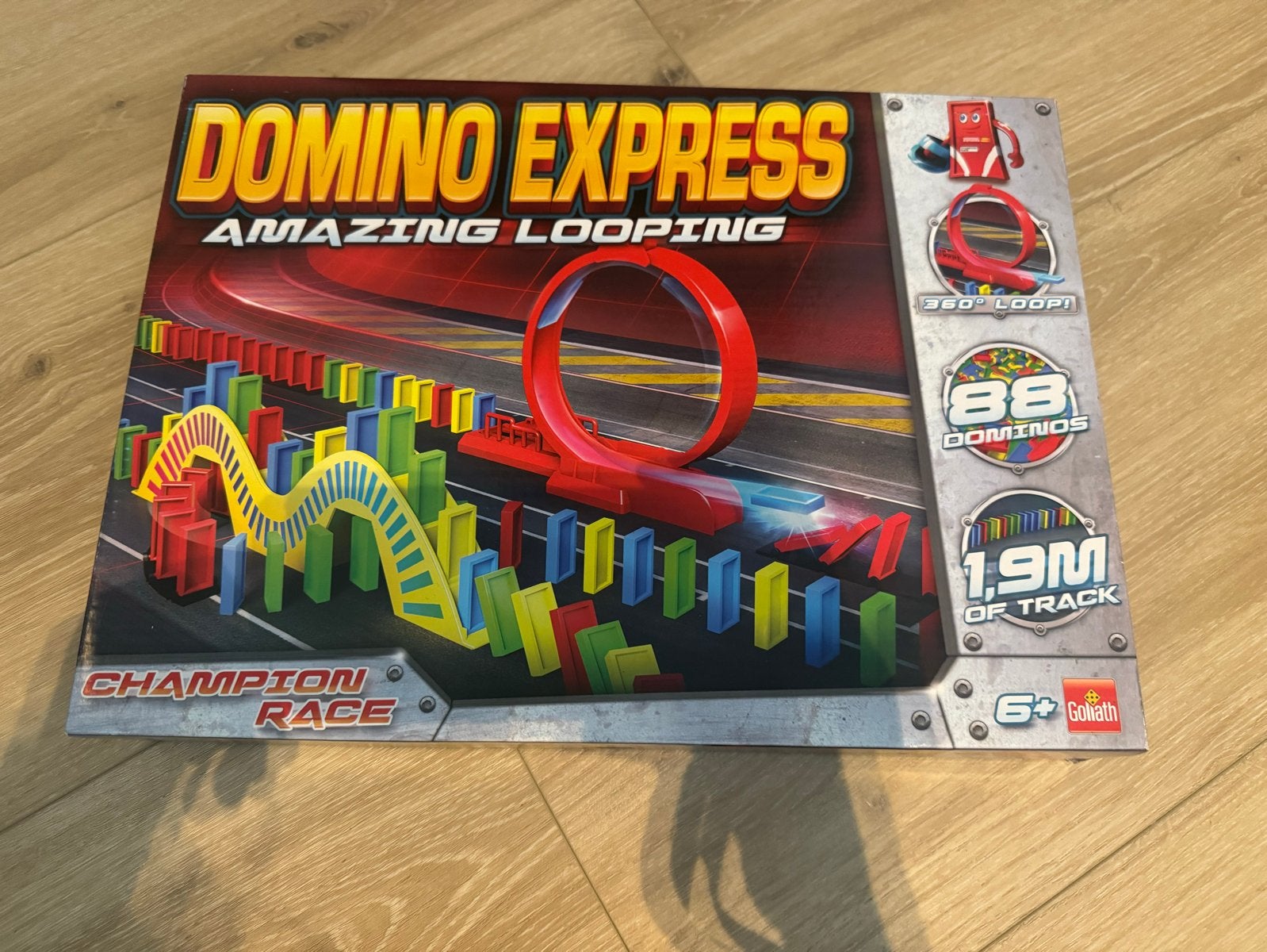 Domino Express Amazing Looping Champion Race, Een of twee spelers, Ophalen, Zo goed als nieuw