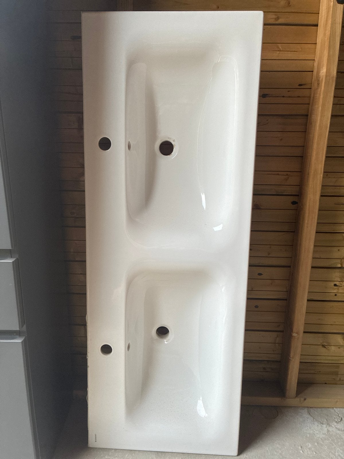Geberit dubbele wastafel 130x48x18 cm - gratis af te halen, Doe-het-zelf en Verbouw, Sanitair, Ophalen, Gebruikt, Wastafel