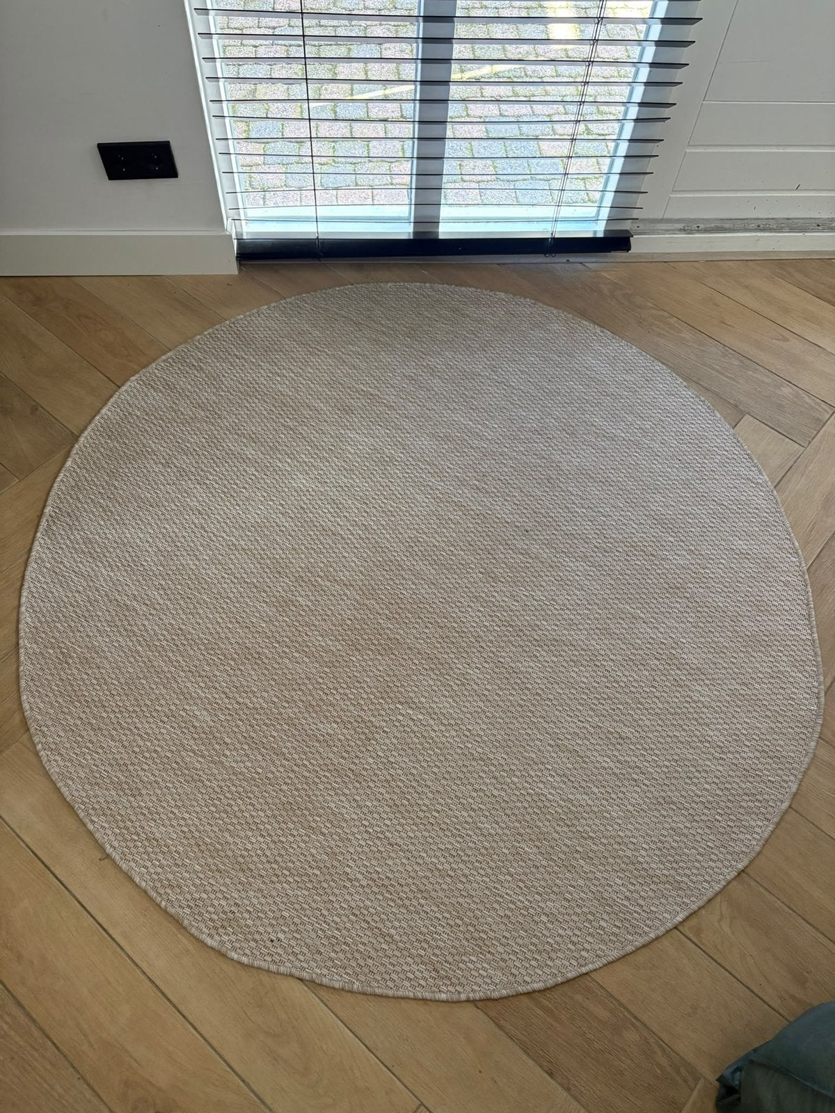 Binnen- buitenkleed van Volero - rond - 160 cm - zand