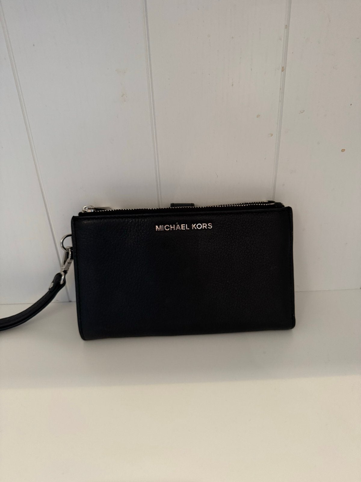 Michael Kors Zwarte Portemonnee met Polsband, Ophalen of Verzenden, Zo goed als nieuw, Zwart, Overige merken