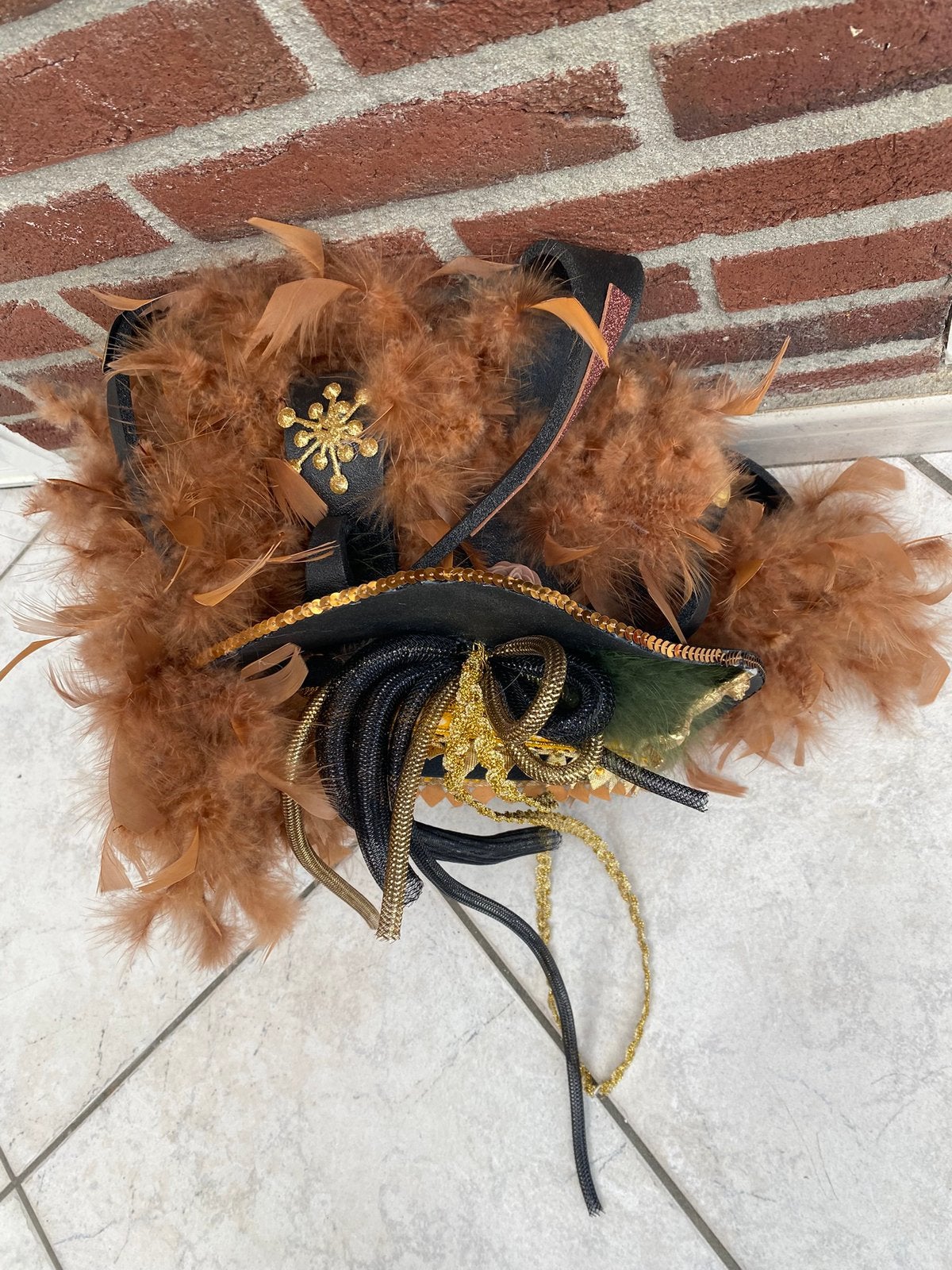 Hoed carnaval, Kleding | Dames, Carnavalskleding en Feestkleding, Ophalen of Verzenden, Zo goed als nieuw