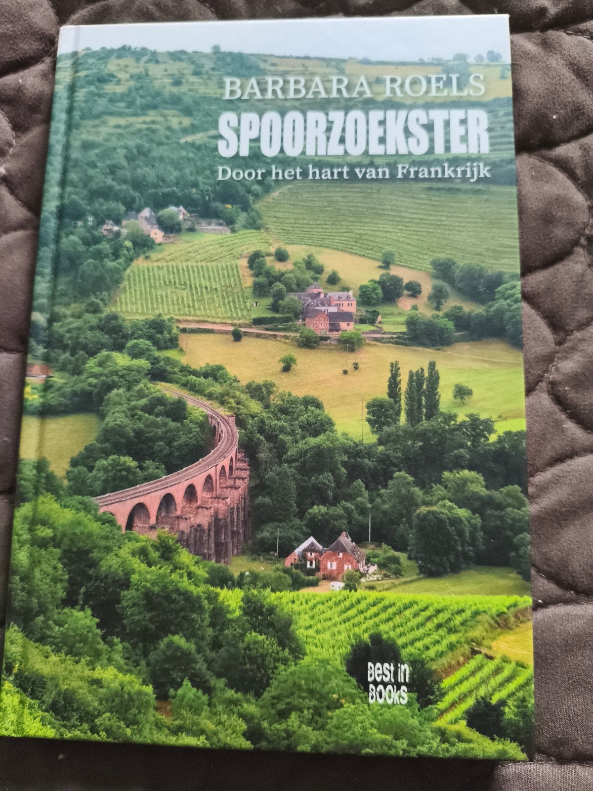 Spoorzoekster: Door het hart van Frankrijk - Barbara Roels, Ophalen of Verzenden, Zo goed als nieuw, Europa