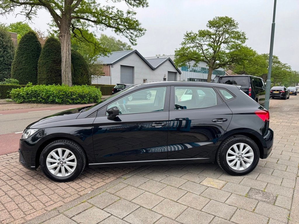 SEAT Ibiza 1.0 MPI A-C Elek Pakket Lmv Pdc Bluetooth, Voorwielaandrijving, Stof, Gebruikt, Zwart