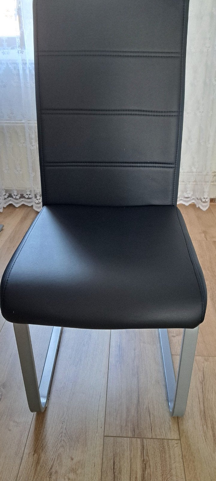 Stoelen, Ophalen