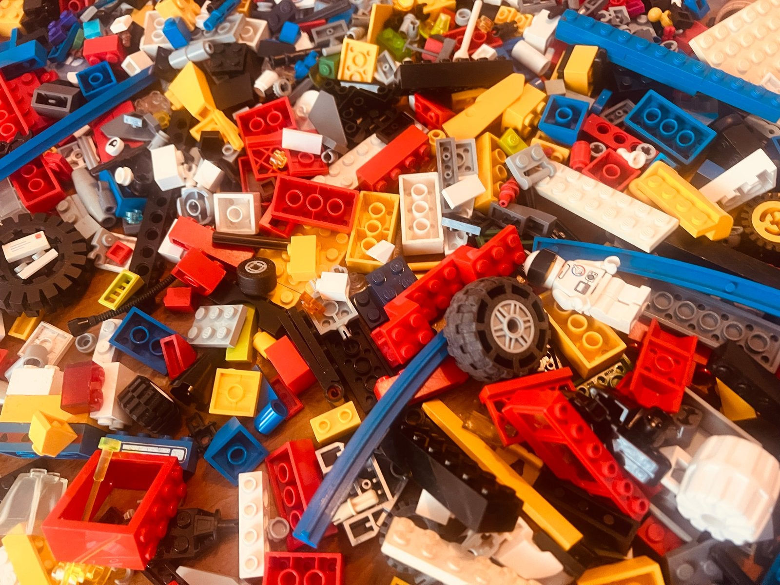 Foto 13 van Grote partij gemengde LEGO stenen en onderdelen