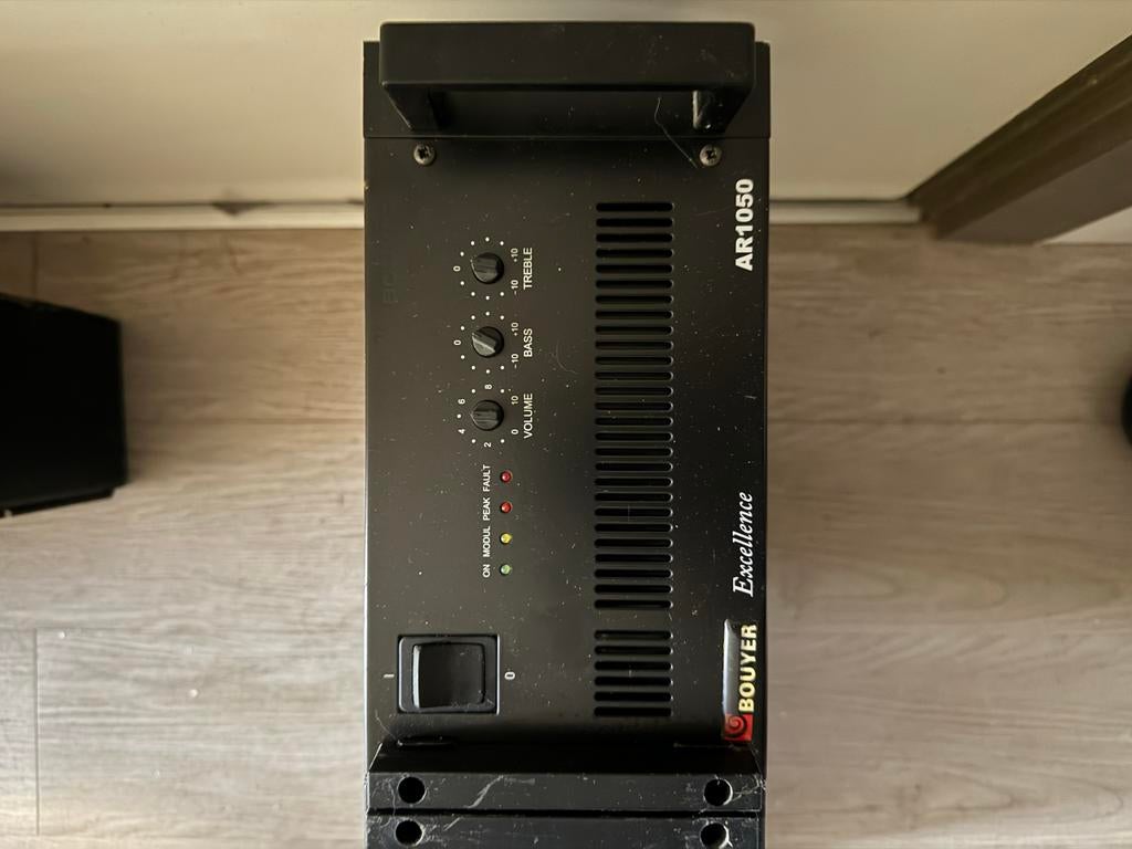 Bouyer Excellence AR1050 en AR1100 versterkers, Overige merken, Ophalen of Verzenden, 120 watt of meer, Gebruikt