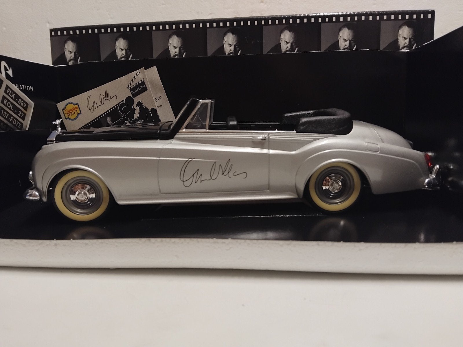 Rolls Royce Silver Cloud 1961 ORSON WELLES signature box KRD, Ophalen of Verzenden, Zo goed als nieuw, Auto, Solido