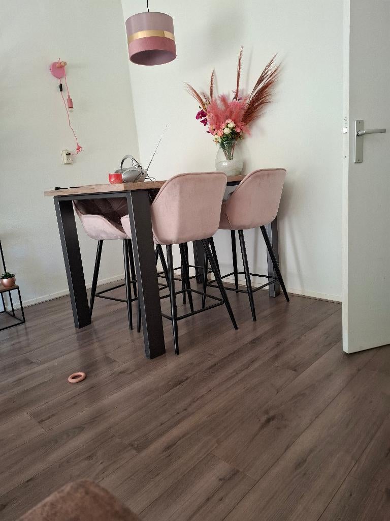 Bartafel met 4 kuipstoel, Huis en Inrichting, Ophalen