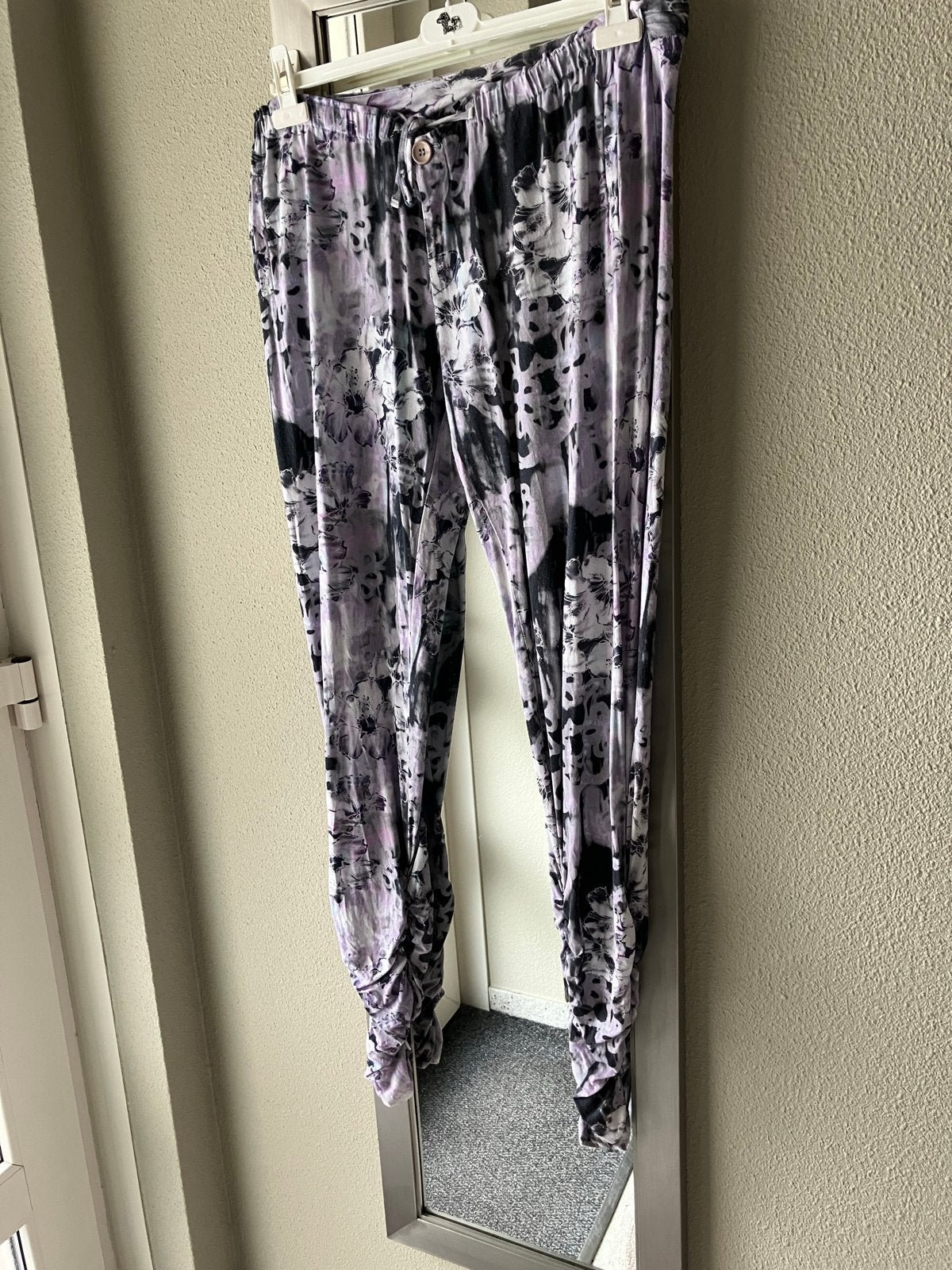 (Harem) broek # La Ligna # Maat M, Kleding | Dames, Broeken en Pantalons, Zo goed als nieuw, Maat 38/40 (M), Paars, Lang, Ophalen of Verzenden