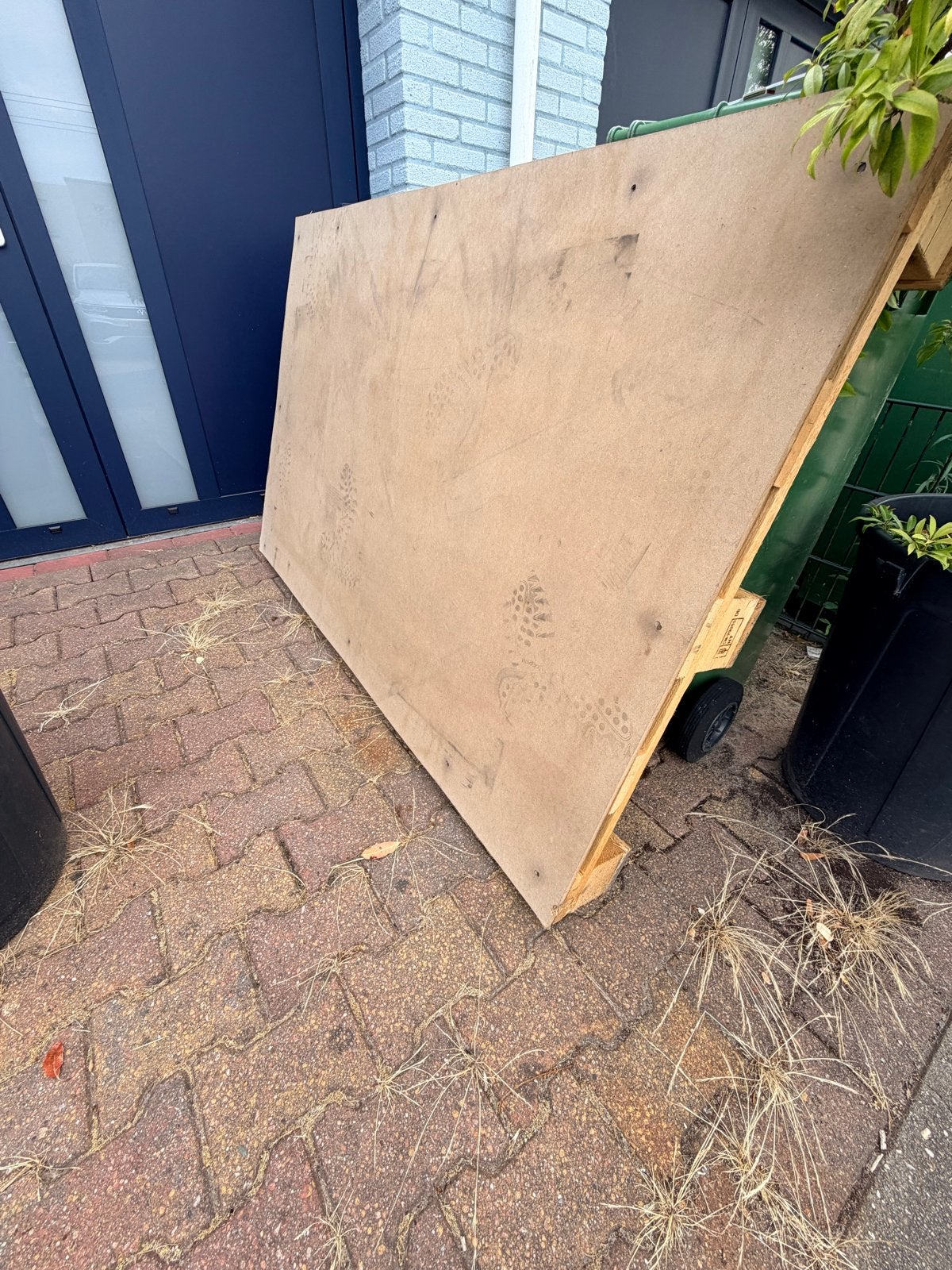 Gebruikte Pallet met Houten Plaat - Ideaal voor Diverse Proj, Ophalen, Gebruikt, Minder dan 25 mm, Pallet