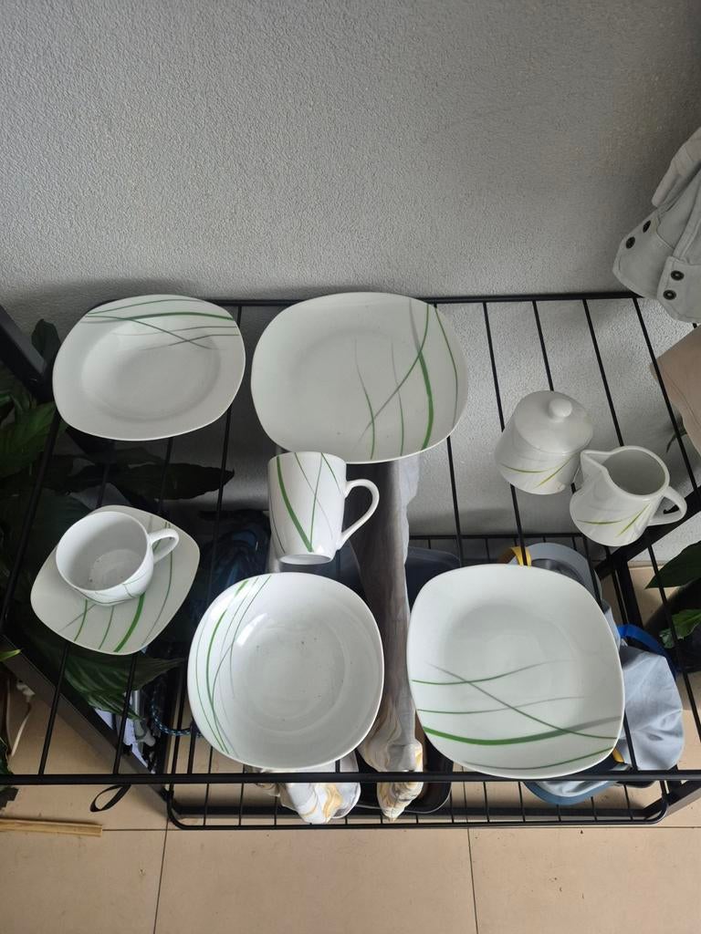 Wit servies met groene lijnen - Gebruikt, Ophalen, Gebruikt, Keramiek, Bord(en)