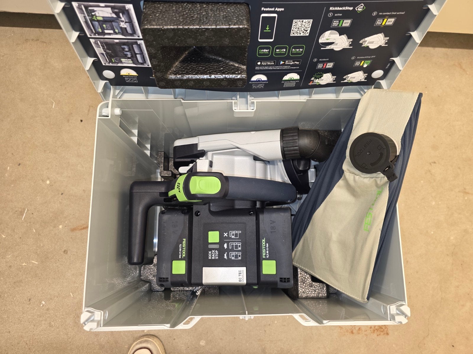 Festool TSC 55 K Accu invalzaag met 2 accu en geleiderail, Invalzaag, 70 mm of meer, Ophalen of Verzenden, Zo goed als nieuw