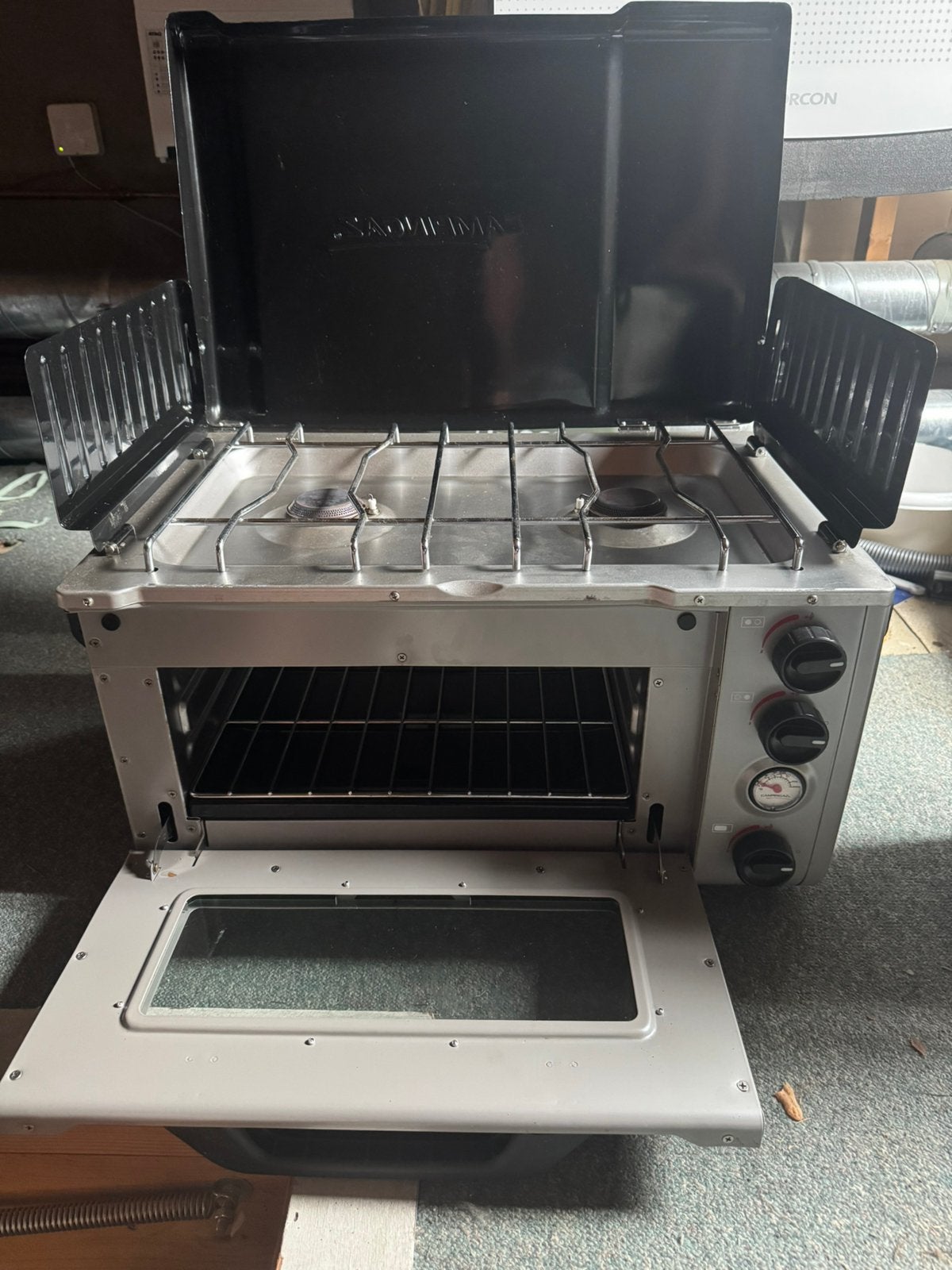 Campingaz 2-pits gasfornuis met oven – zo goed als nieuw, Caravans en Kamperen, Ophalen, Zo goed als nieuw