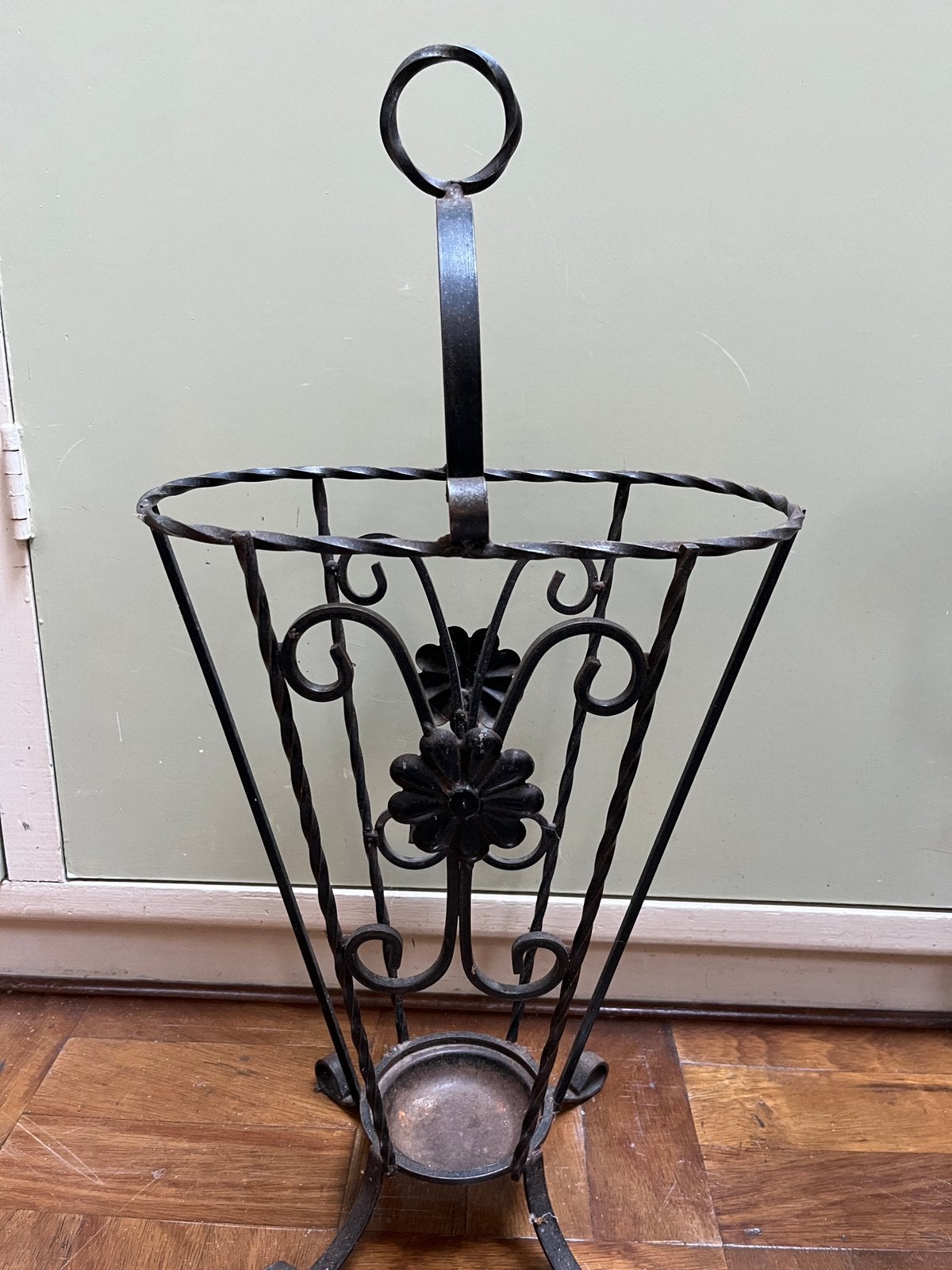 Antieke vintage smeedijzeren paraplubak zwart ijzer, Ophalen, Gebruikt, Staal