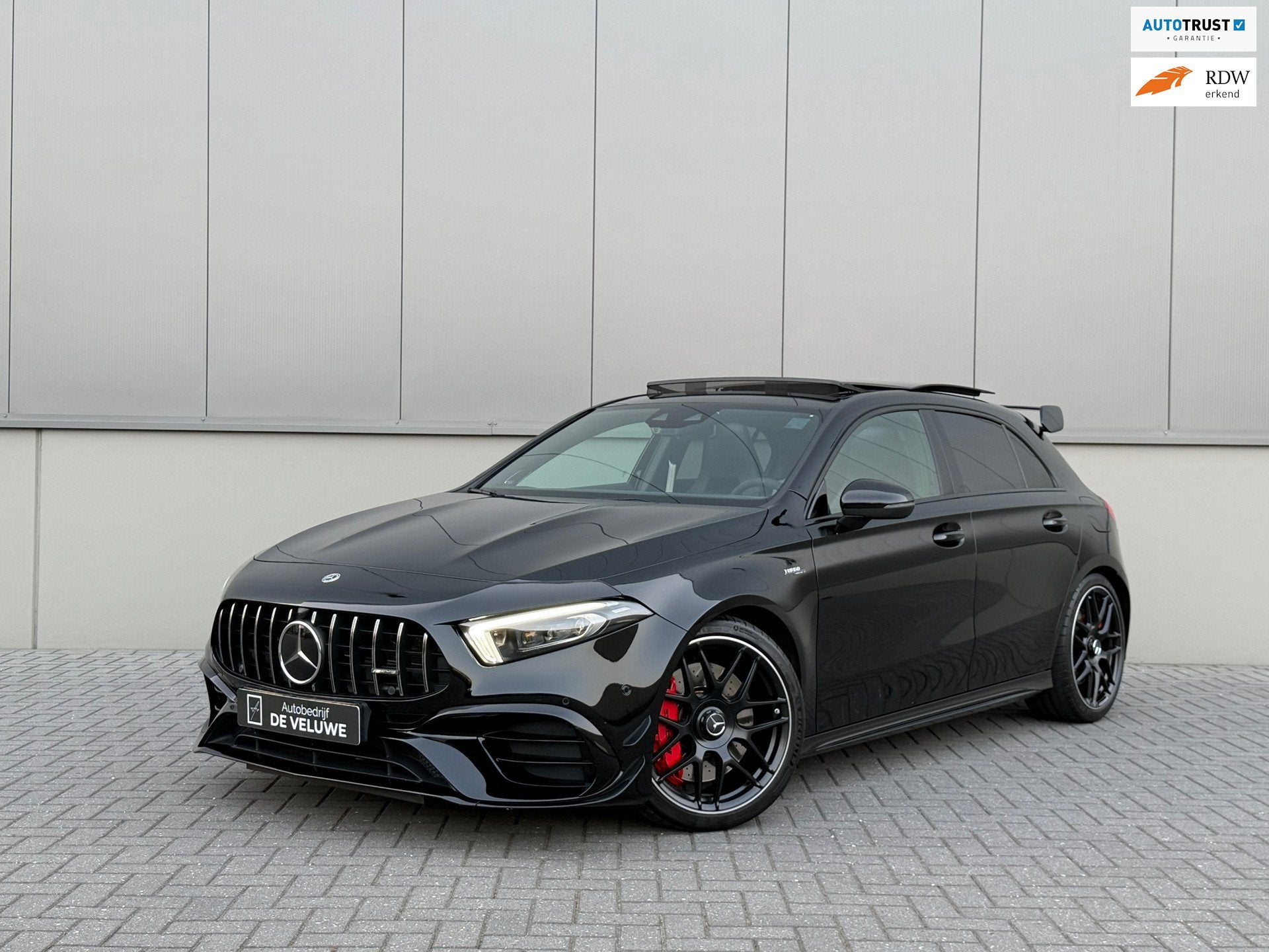 Mercedes-Benz A-klasse AMG 45S 4MATIC+|Pano|Burmester|Aero|M, Auto's, Dealer onderhouden, Gebruikt, 4 cilinders, Zwart