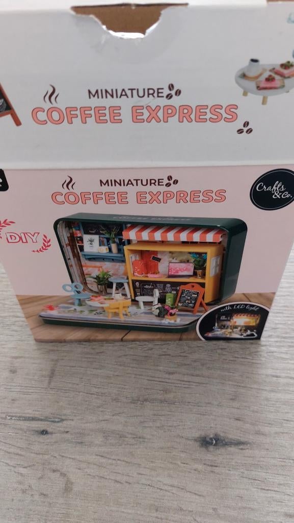 DIY miniature Coffee express voor 6,00 €, Ophalen, Zo goed als nieuw, Knutselwerk