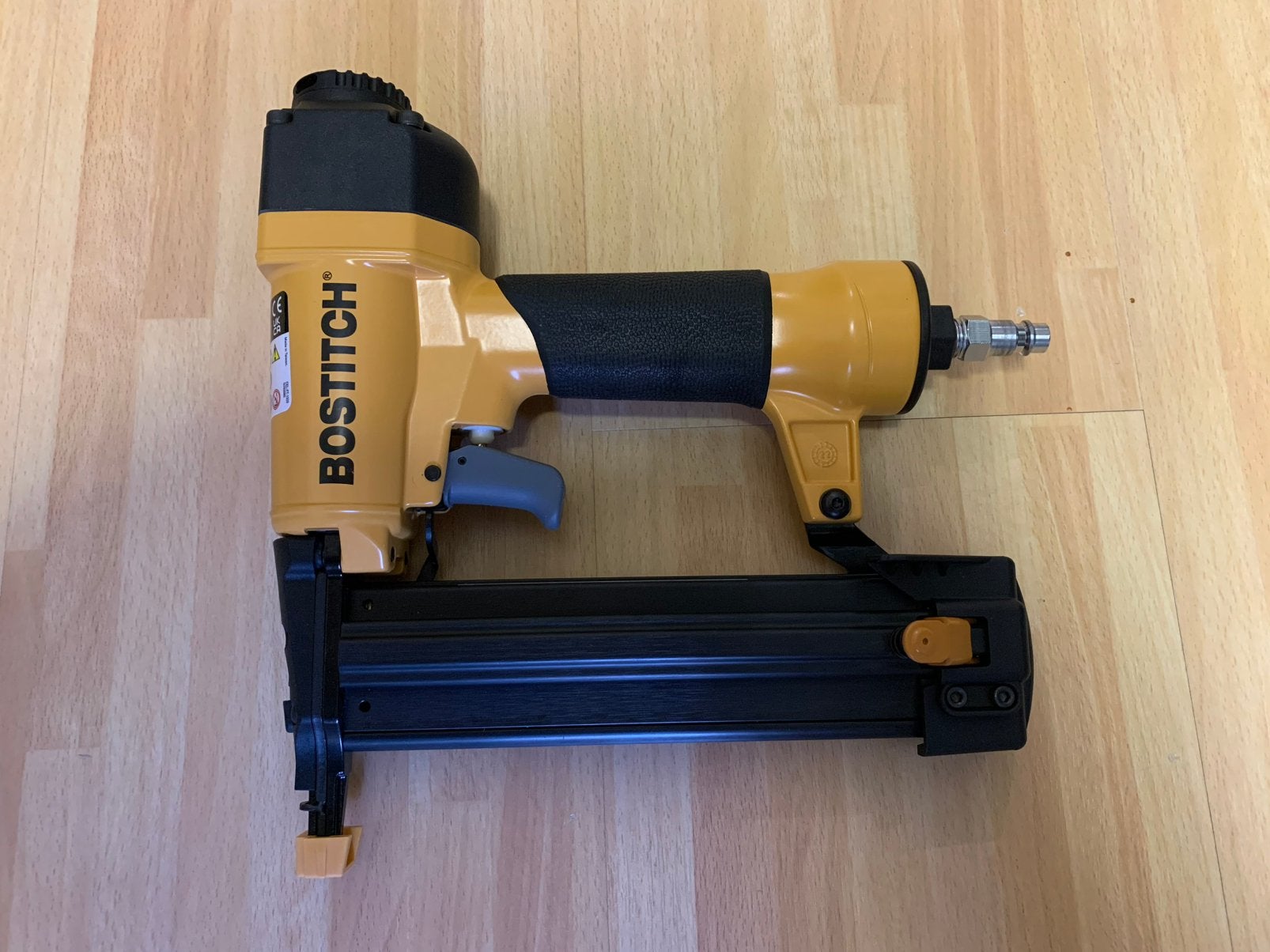 Bostitch SB 2in1E tacker, Doe-het-zelf en Verbouw, Gereedschap | Handgereedschap, Nieuw, Ophalen of Verzenden