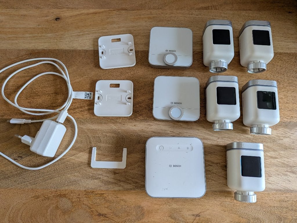 Bosch Smart Home II Controller Thermostaat Radiatorknop, Ophalen of Verzenden, Slimme thermostaat, Zo goed als nieuw