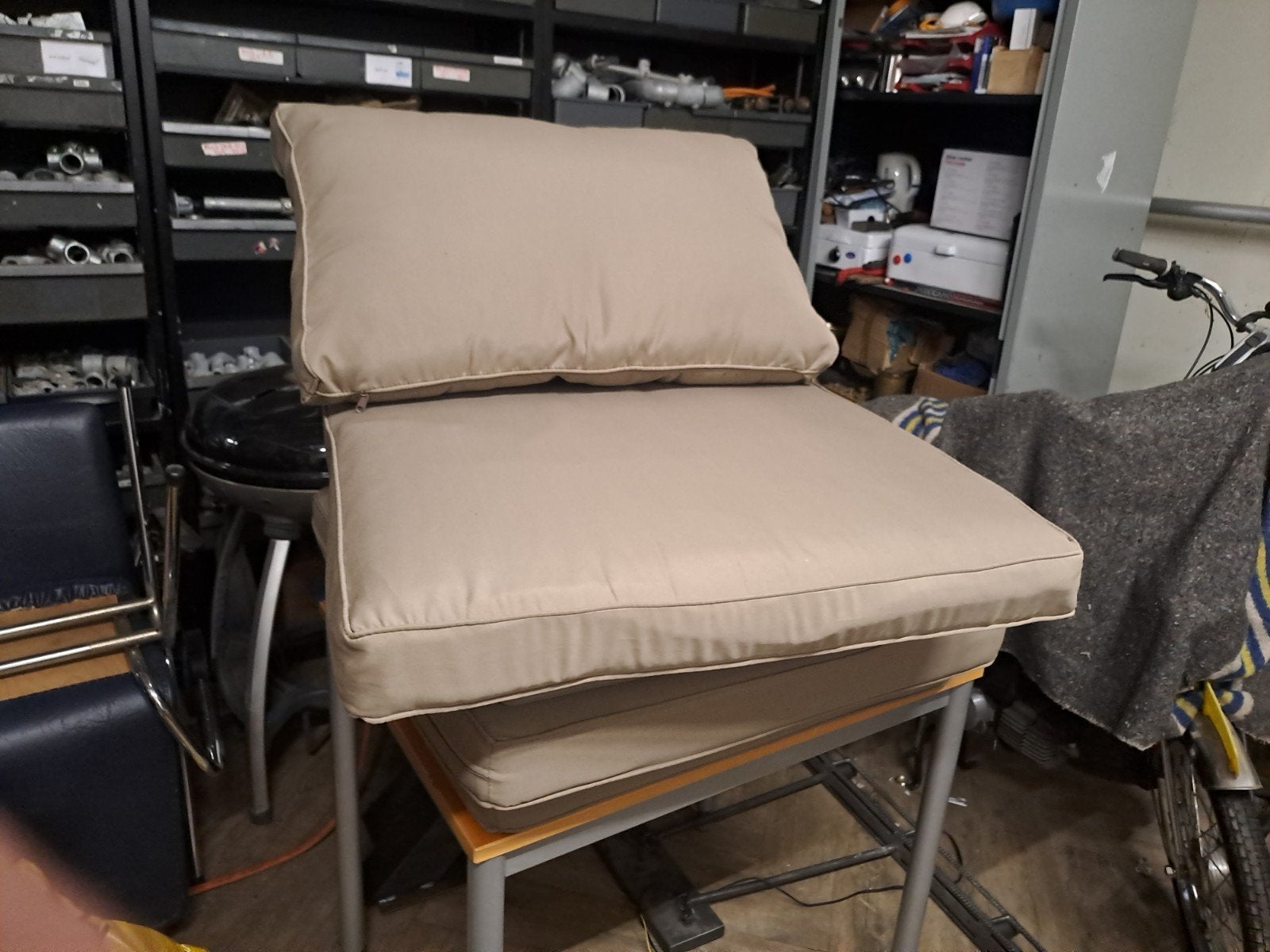 Tuinkussens beige/grijs - 2 zit- en 2 rugkussens, Ophalen, Beige, Vierkant, Nieuw