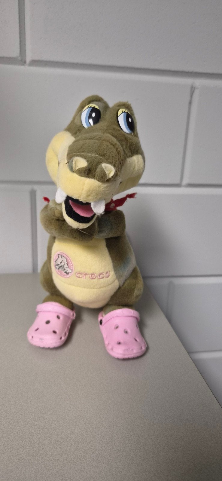 Leuke Crocs Krokodil Knuffel met Roze Schoentjes, Groen, Overige merken, Overige karakters, Overige typen