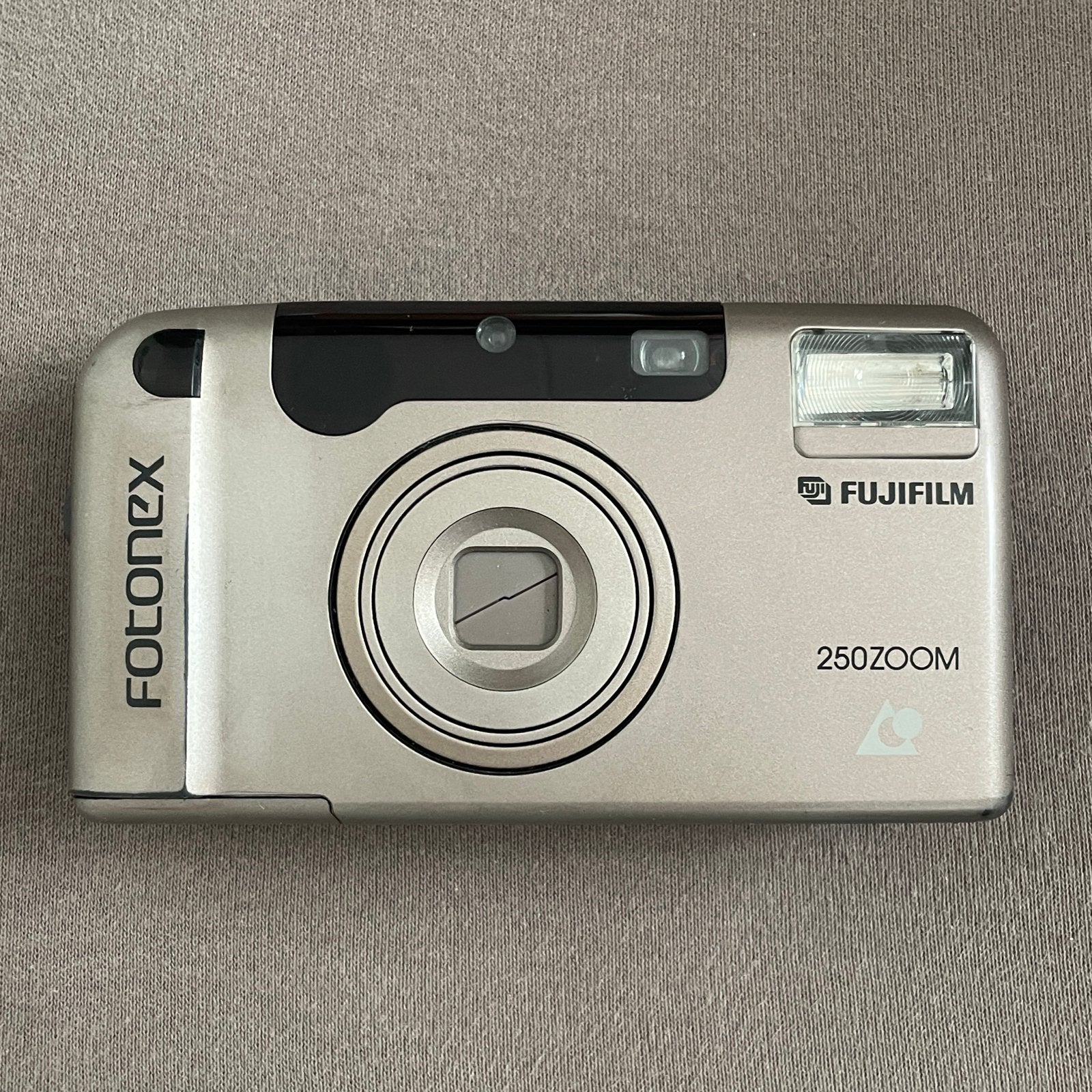 Fujifilm Fotonex 250 Zoom APS Camera - met hoesje, Ophalen of Verzenden, Gebruikt, Compact, Fuji