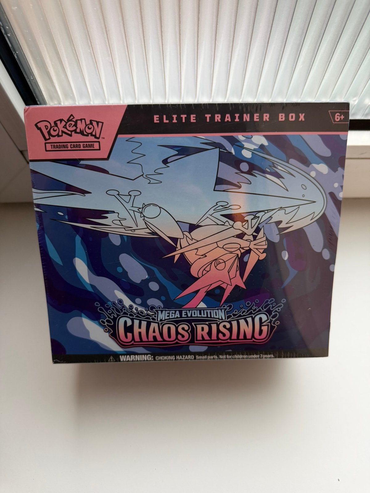 Pokemon chaos rising elite trainer box, Ophalen of Verzenden, Nieuw, Boosterbox