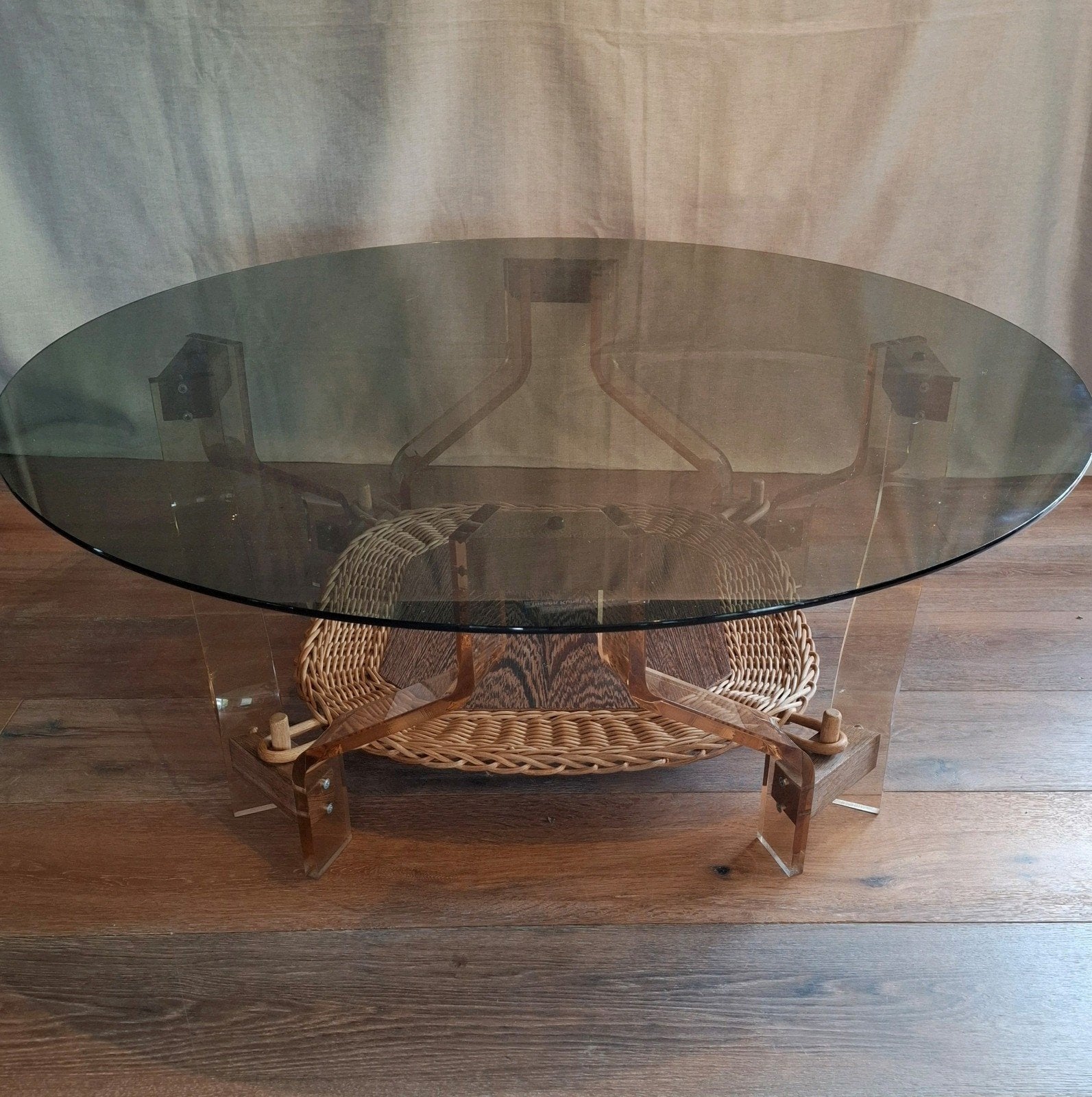 Vintage 'Rohe' Salontafel Plexiglas, rookglas & Rotan, Ophalen, Zo goed als nieuw, Rond, Overige houtsoorten