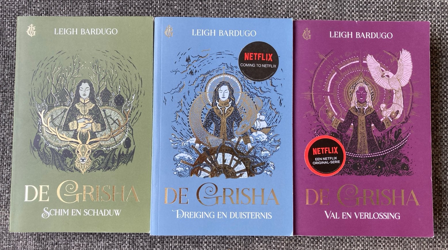 De Grisha trilogie - Leigh Bardugo (3 boeken), Boeken, Ophalen of Verzenden, Zo goed als nieuw