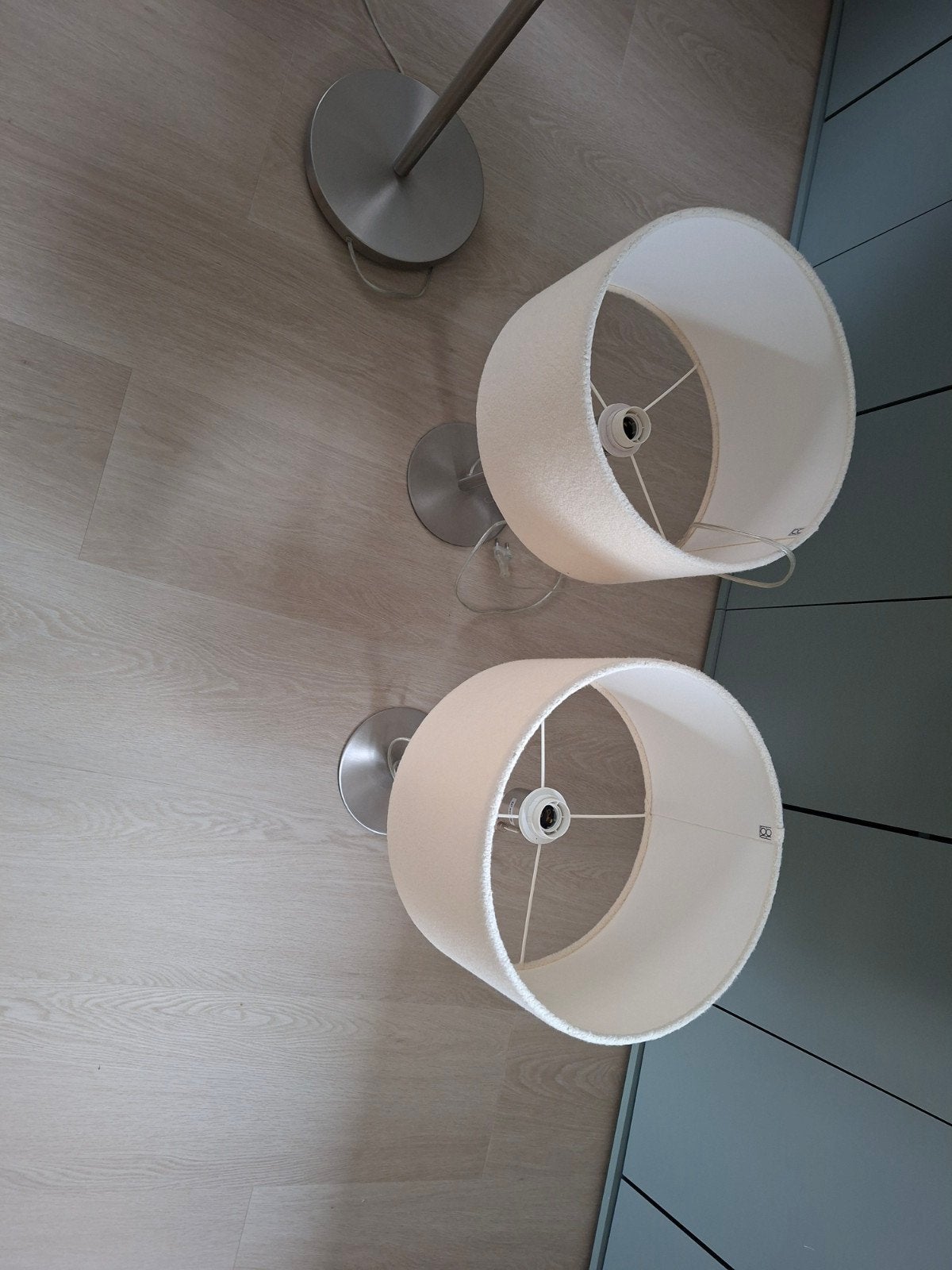 Foto 3 van Set van 3 lampen: 1 staande lamp en 2 tafellampen