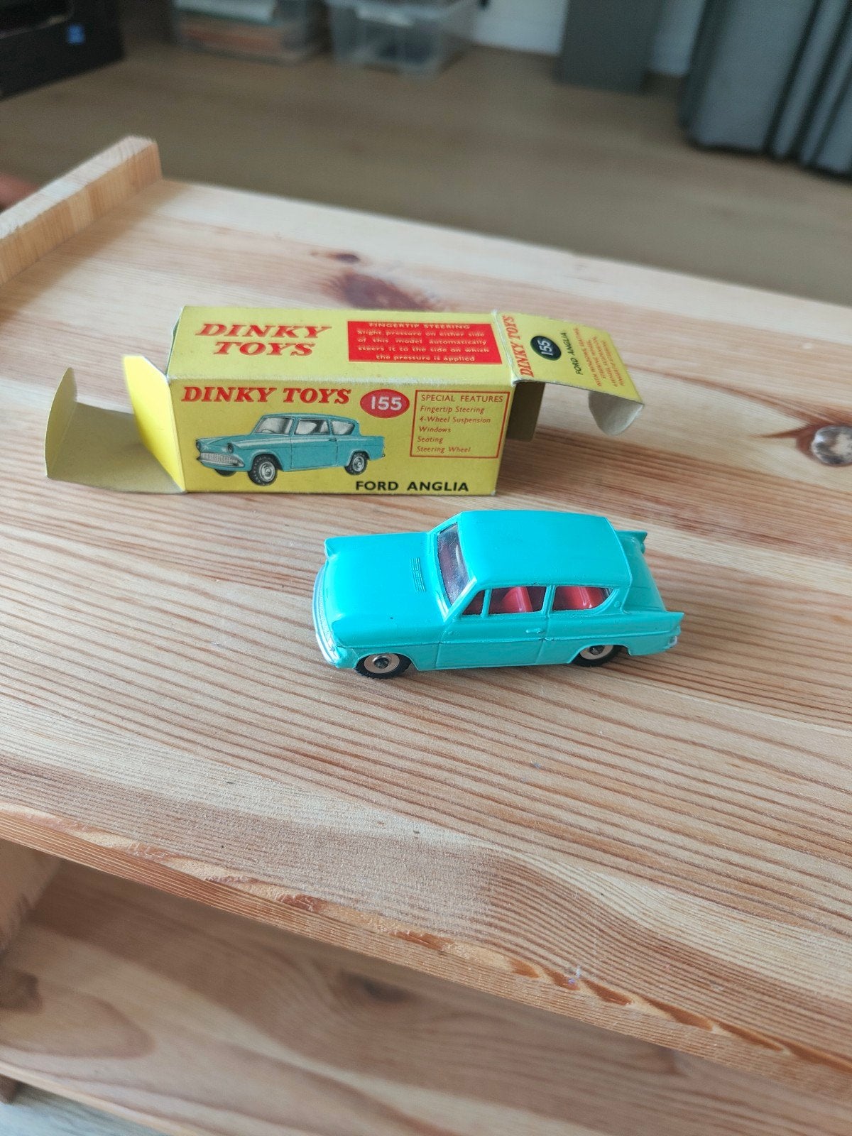 Dinky Toys 155: Ford Anglia mint in box, Ophalen of Verzenden, Zo goed als nieuw, Auto, Dinky Toys