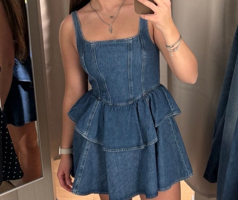 H&M Divided denim jurk met ruches, Kleding | Dames, Blauw, Nieuw, Ophalen of Verzenden, Maat 36 (S)