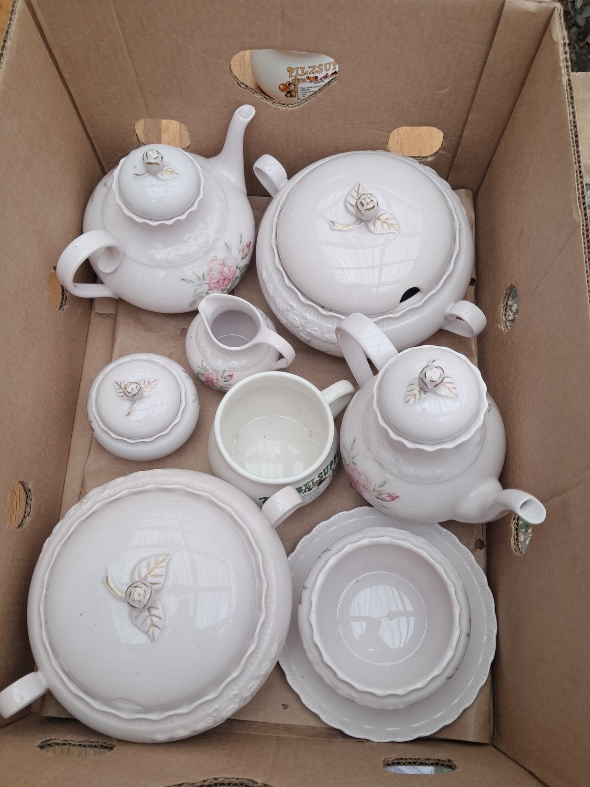 Vintage servies set met bloemmotief, Ophalen