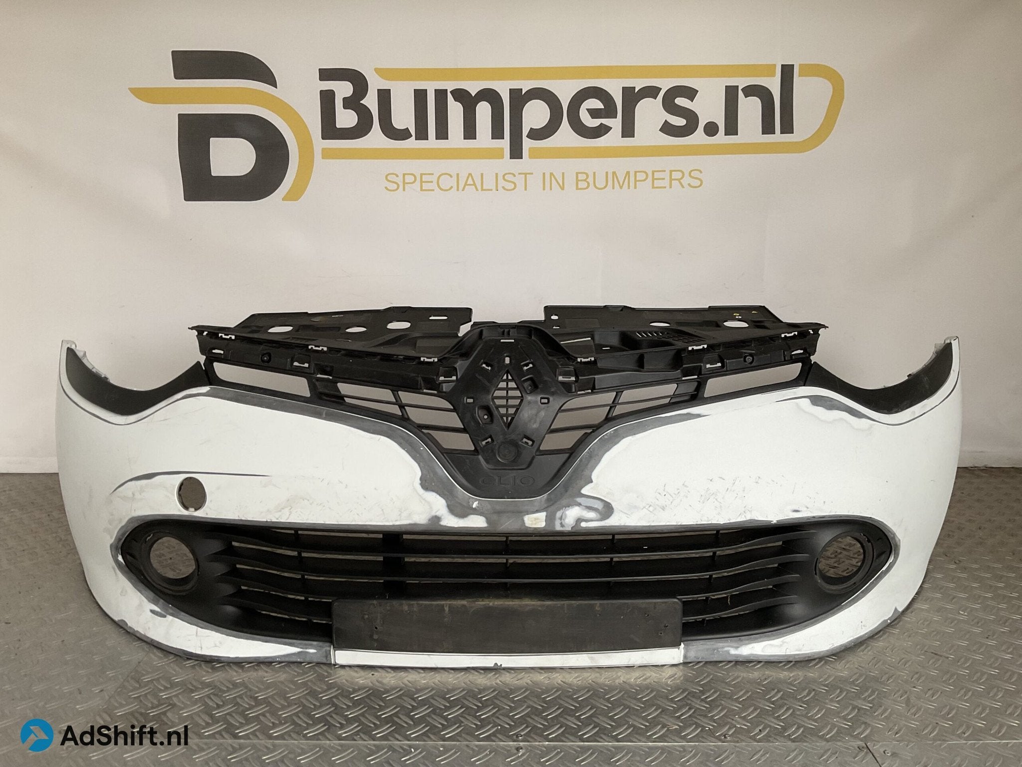 Bumper Renault Clio 4 2012-2015 620221112R Voorbumper F3-170, Bumper